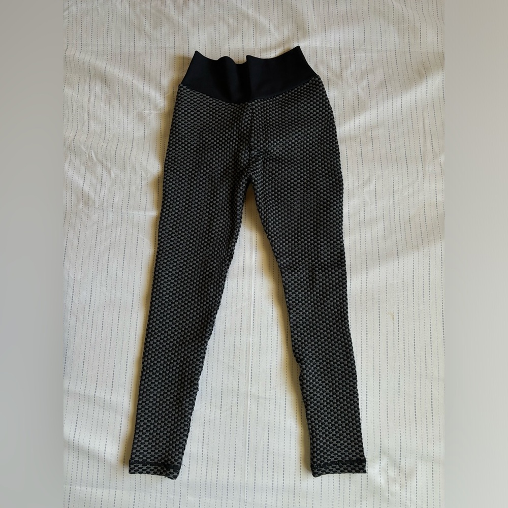 Textured Scrunch Legging